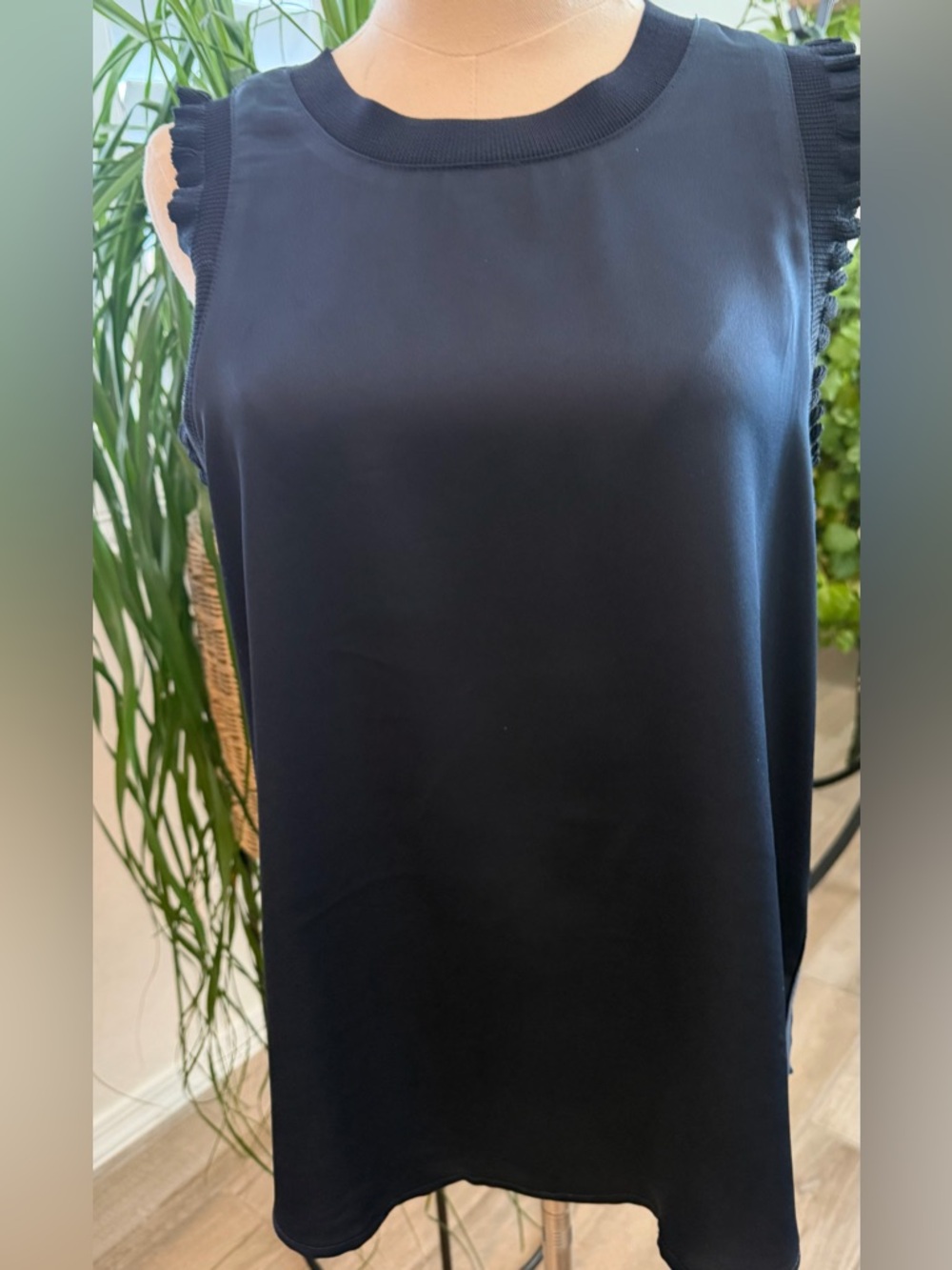 Liz Claiborne Navy Sleeveless Ruffle-Trim Top